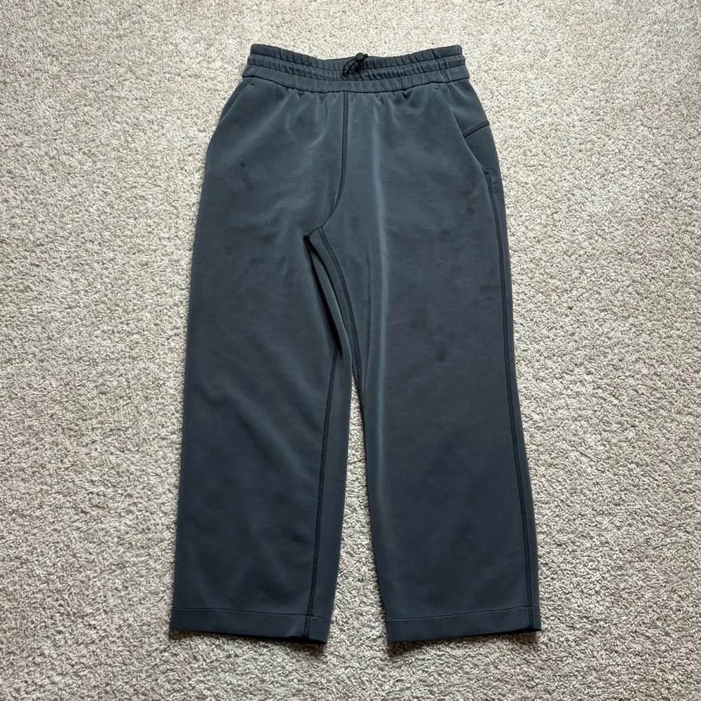 Lululemon Softstreme High-Rise Straight-Leg Cropped Pant